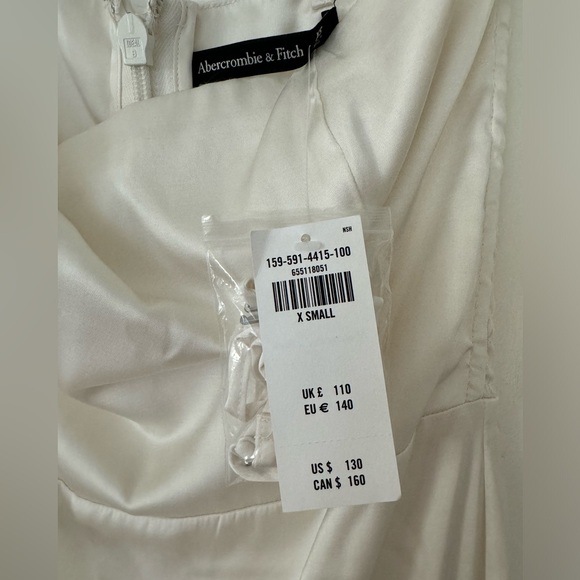 NWT Abercrombie & Fitch White Satin Dress - Picture 4 of 4